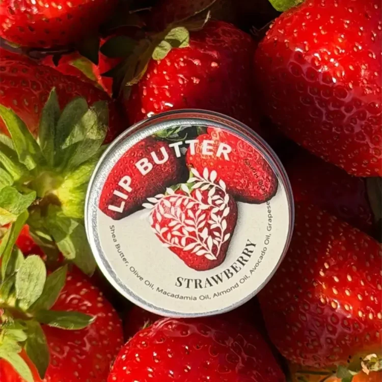 lip-butter-strawberry-4.webp