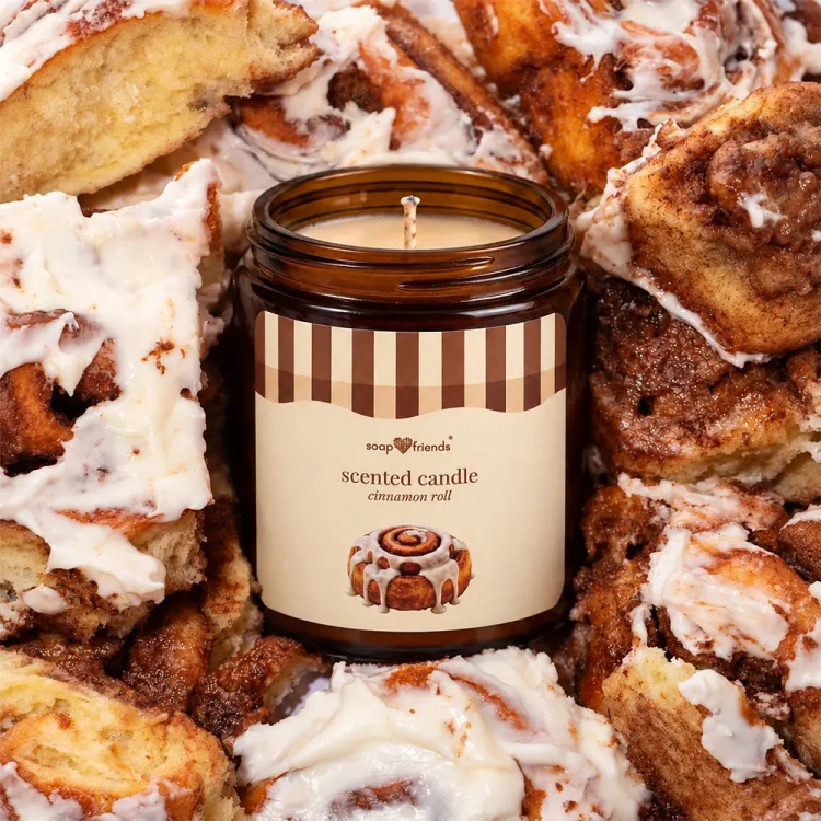 swieca-zapachowa-cinnamon-roll-180-g-2.webp